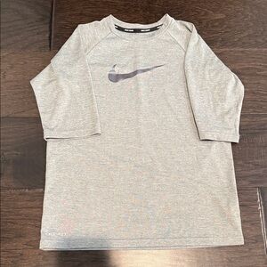 Nike Kids Long Sleeve Gray Tee